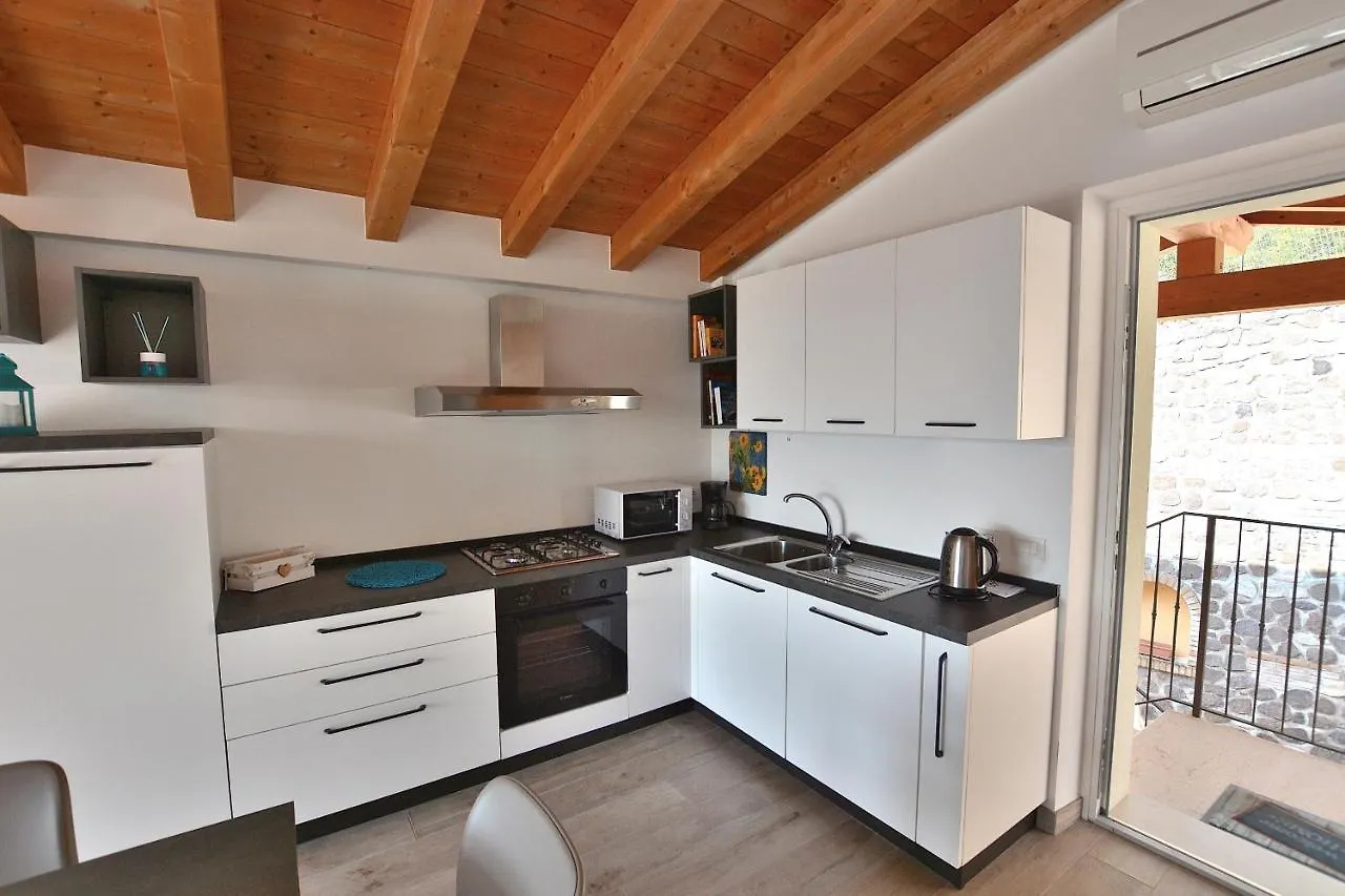 Blue Apartment In Marciaga Di Costermano